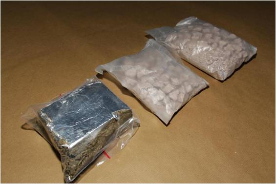 Heroin and cannabis seized at Woodlands Checkpoint, 30 March 2013