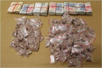 Items seized in CNB operation at Punggol flat on 26 Mar 14