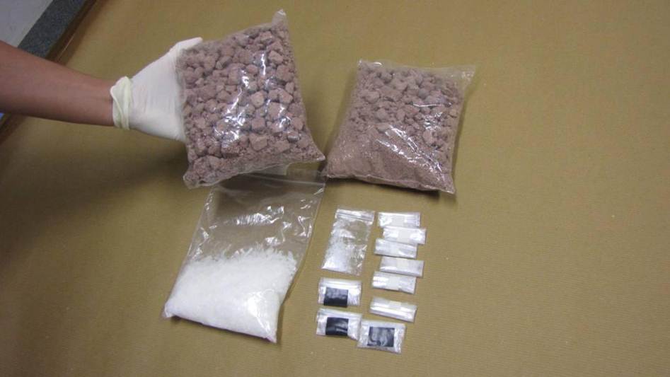 Heroin and ‘Ice’ seized in CNB operation in Teck Whye on 9 April 2015