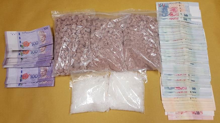 Photo 1: Heroin, ‘Ice’ and cash seized in CNB operation on 11 August 2016