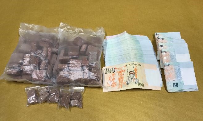 Drugs and cash seized during CNB operation on 1 March 2017