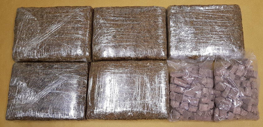 Photo-1 (CNB): Cannabis and heroin seized at Tuas Checkpoint on 25 July 2018. Photo-1 (CNB): Cannabis and heroin seized at Tuas Checkpoint on 25 July 2018.