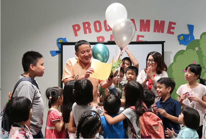 Photo-1 (CNB): Mr Amrin Amin launching the illustrated book ‘Captain Drug Buster vs Dr Wacko – The Final Showdown’ Photo-1 (CNB): Mr Amrin Amin launching the illustrated book ‘Captain Drug Buster vs Dr Wacko – The Final Showdown’