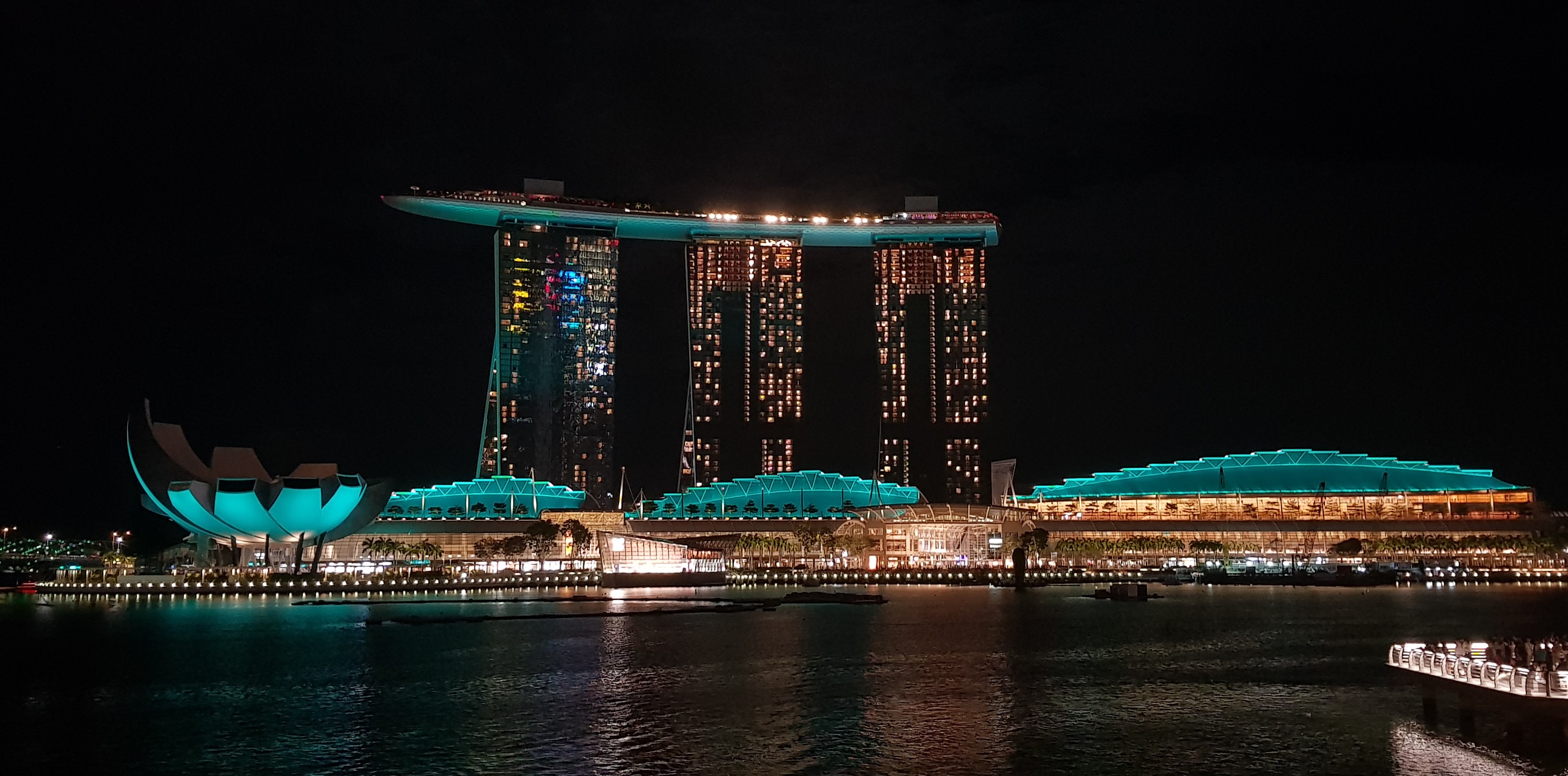 Iconic buildings in green and white light