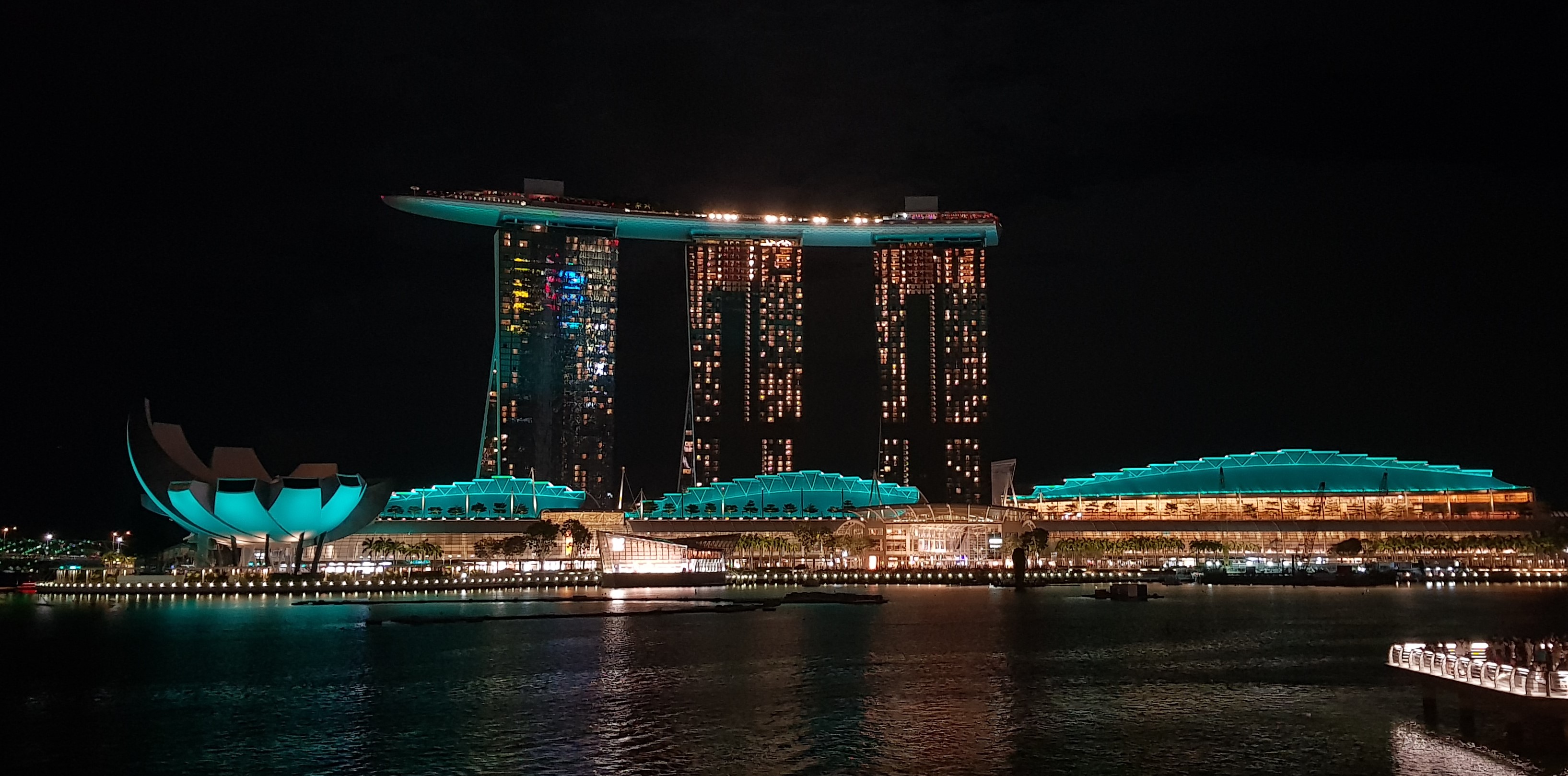 Iconic buildings in green and white light