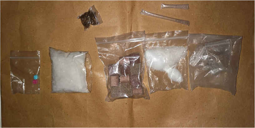 2018-10-06_Photo-2 (CNB): Drugs (including heroin, ‘Ice’, ‘Ecstasy’ tablets, and cannabis) recovered  from within a unit in the vicinity of Potong Pasir Avenue 1 on 5 October 2018.