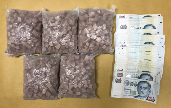 LARGE AMOUNT OF DRUGS SEIZED, FIVE ARRESTED