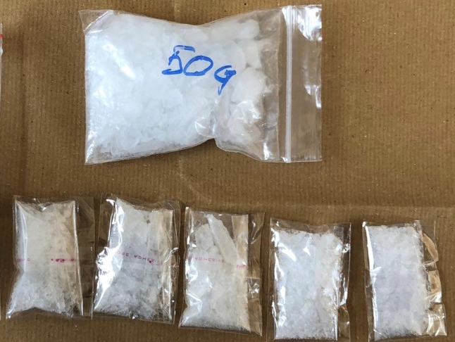 MORE THAN 11KG OF HEROIN SEIZED, 10 SINGAPOREANS ARRESTED FOR SUSPECTED DRUG ACTIVITIES MORE THAN 11KG OF HEROIN SEIZED, 10 SINGAPOREANS ARRESTED FOR SUSPECTED DRUG ACTIVITIES