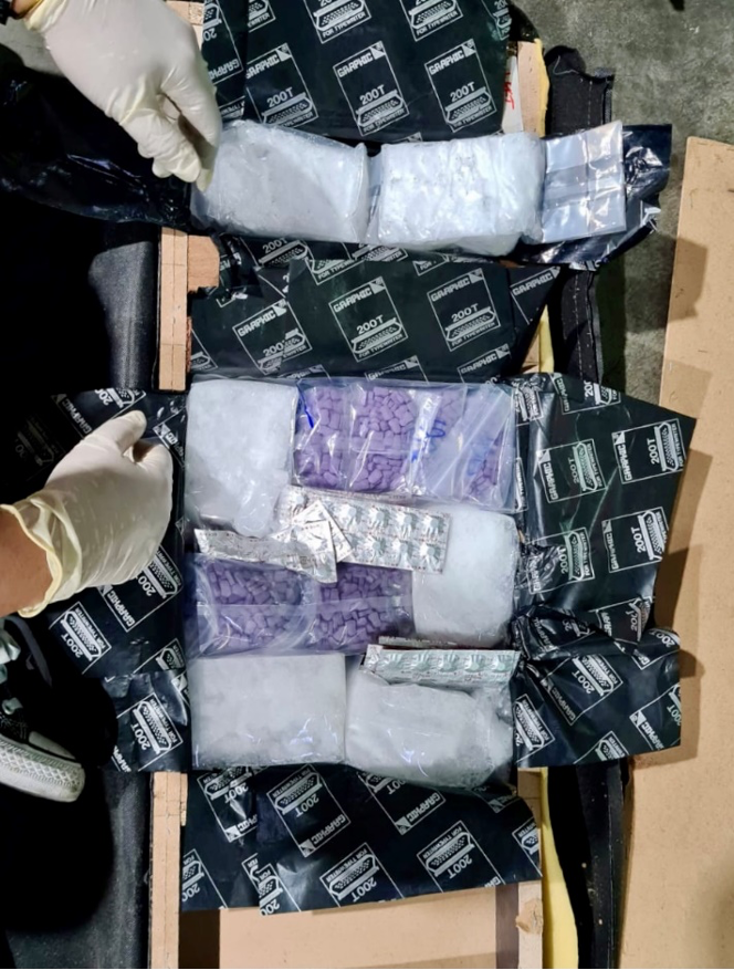 CLOSE TO 15KG OF DRUGS SEIZED AT WOODLANDS CHECKPOINT